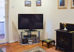 2 bedroom accommodation in Llanfachraeth, near Holyhead