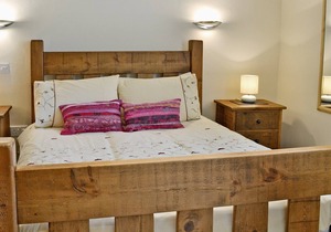 2 bedroom accommodation in Over Haddon, near Bakewell