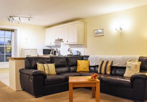 2 bedroom accommodation in Sneaton