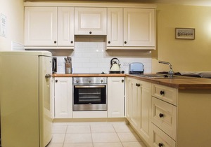 2 bedroom accommodation in Sneaton