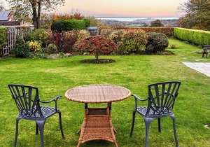 2 bedroom accommodation in Sneaton