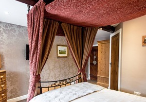 2 bedroom accommodation in Middleham, near Leyburn