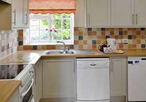 2 bedroom accommodation in Glanvilles Wootton, near Sherborne