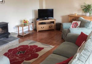 2 bedroom accommodation in Glanvilles Wootton, near Sherborne