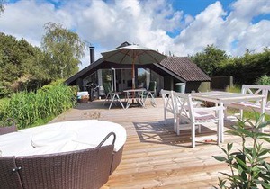2 bedroom accommodation in Melby