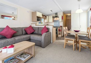 2 bedroom accommodation in Stamford Bridge, York