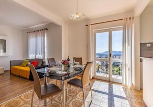 2 Bedroom Cozy Apartment In Labin