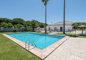 2 bedroom accommodation in Barbate