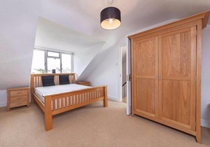 2 Bedroom Flat in North London Sleeps 4