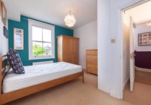 2 Bedroom Flat in North London Sleeps 4