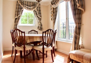 2 Bedroom Flat near Edinburgh City Centre