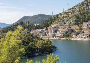 2 Bedroom Lovely Apartment In Ploce