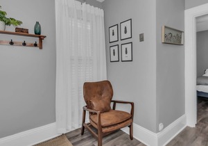 2 Bedroom Modern Apt | Heart Of Bayview Milwaukee