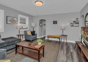 2 Bedroom Modern Apt | Heart Of Bayview Milwaukee
