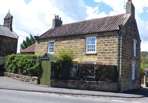2 Church Cottages, CLOUGHTON