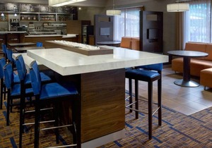 2 Comfortable Units! FREE Parking, Pets Allowed, Near K1 Go Kart Speedway!