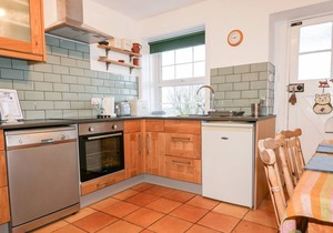 2 Menefreda Cottages, ROCK