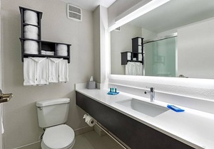 2-Star Hotel ∙ Holiday Inn Express - Columbus Downtown, an IHG Hotel