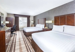 2-Star Hotel ∙ Holiday Inn Express San Diego - Sea World Area, an IHG Hotel