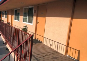 2-Star Hotel ∙ Americas Best Value Inn Beaumont California