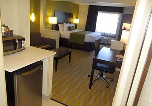2-Star Hotel ∙ Best Western Hilliard Inn & Suites