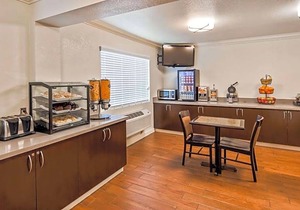 2-Star Hotel ∙ Best Western Capital City Inn