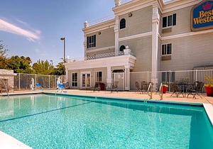 2-Star Hotel ∙ Best Western Capital City Inn