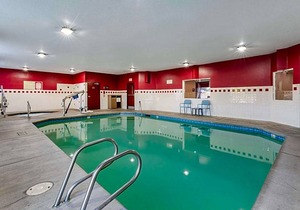 2-Star Hotel ∙ Comfort Inn Portland near I-84 and I-205