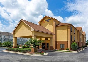 2-Star Hotel ∙ Comfort Inn Garner Clayton I-40