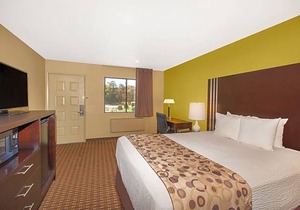 2-Star Hotel ∙ Days Inn by Wyndham San Jose Airport