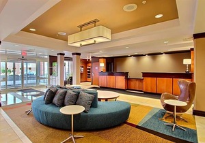 2-Star Hotel ∙ Fairfield Inn & Suites by Marriott Milwaukee Airport