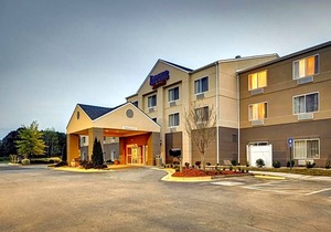 2-Star Hotel ∙ Fairfield Inn and Suites by Marriott Atlanta Suwanee