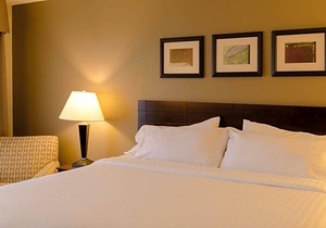 2-Star Hotel ∙ Holiday Inn Express & Suites Superior, an IHG Hotel