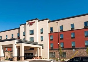 2-Star Hotel ∙ Hampton Inn Fort Morgan