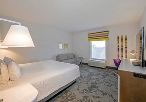 2-Star Hotel ∙ Hampton Inn & Suites Raleigh-Durham Airport-Brier Creek
