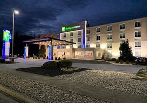 2-Star Hotel ∙ Holiday Inn Express - Allentown North, an IHG Hotel