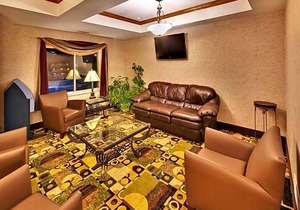 2-Star Hotel ∙ Holiday Inn Express O'Neill, an IHG Hotel
