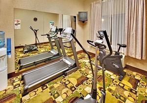 2-Star Hotel ∙ Holiday Inn Express O'Neill, an IHG Hotel