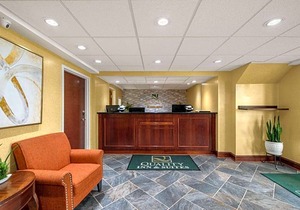 2-Star Hotel ∙ Quality Inn & Suites Atlantic City Marina District
