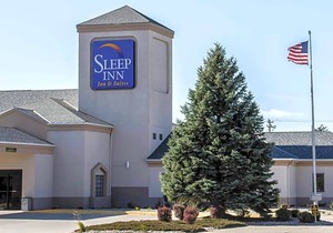 2-Star Hotel ∙ Sleep Inn & Suites Columbus