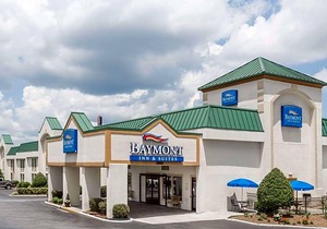 2-Star Hotel ∙ Baymont by Wyndham Greensboro/Coliseum