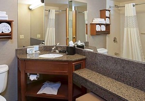 2-Star Hotel ∙ Hampton Inn Muskegon