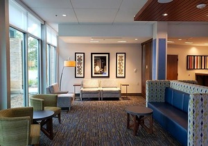 2-Star Hotel ∙ Holiday Inn Express & Suites - Savannah N - Port Wentworth, an IHG Hotel