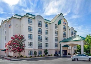 2-Star Hotel ∙ Comfort Suites Hanes Mall
