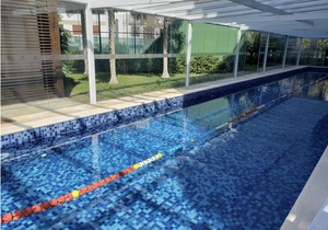 2 suítes, Marine Home Resort, piscina aquecida