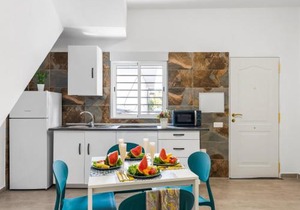 2 THE HOUSE of RISING SUN