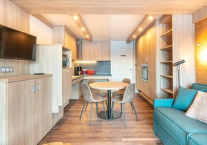 200m from ski slopes, balcony, parking, tv, ski locker, 40m², Valmorel