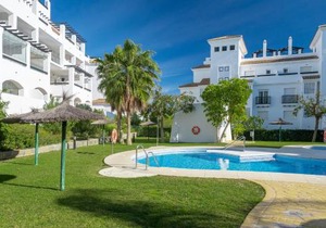 2044-Groundfloor with huge terrace and pools