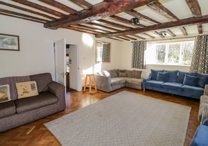 205 m² Cottage ∙ 8 bedrooms ∙ 17 guests