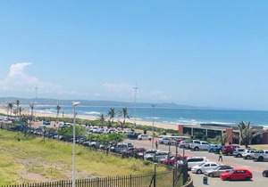 206 Tenbury Beach Apartment